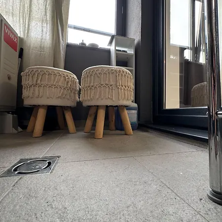 Apartment Vibes In Atria 2br Pool Parking *